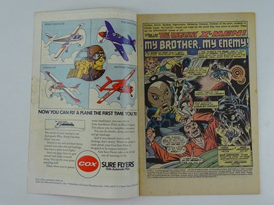 Lot 72 - UNCANNY X-MEN #97 - (1976 - MARVEL - UK Price...