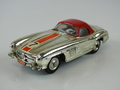 Lot 36 - A CORGI 304S Mercedes-Benz 300SL Hardtop...