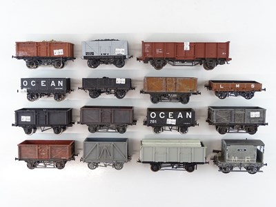 Lot 589 - A group of kitbuilt O Gauge wagons by various...