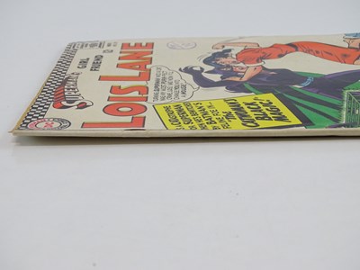 Lot 17 - SUPERMAN'S GIRLFRIEND: LOIS LANE #70 - (1966 -...