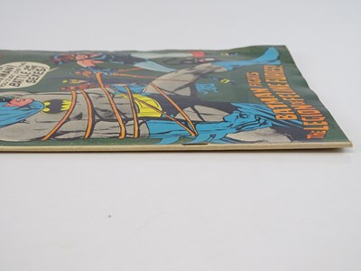 Lot 9 - BATMAN #210 - (1969 - DC - UK Cover Price) -...