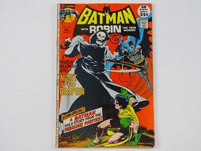 Lot 398 - BATMAN #237 - (1971 - DC - UK Cover Price) -...