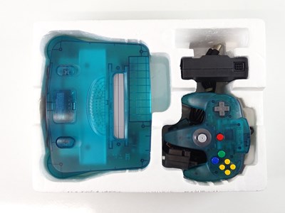 Lot 23 - Nintendo 64 console - Super Mario edition -...