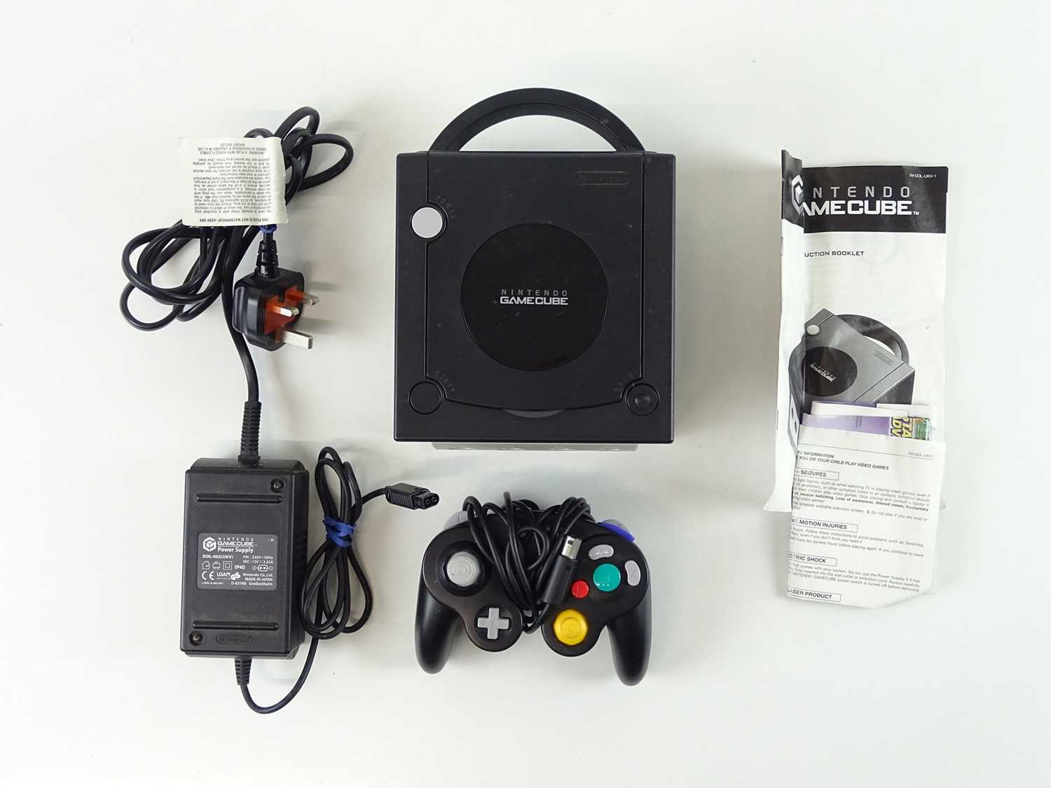 Lot 47 - Nintendo Game Cube console - released in 2001 -...