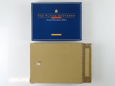 Lot 323 - A HORNBY OO Gauge R089 'Flying Scotsman'...