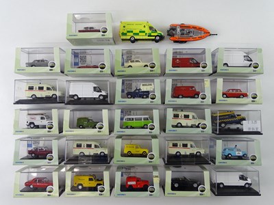 Lot 9 - A quantity of 1:76 scale cars and vans by...