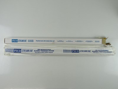Lot 138 - An unused box of PECO N gauge streamline...