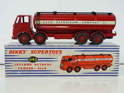 Lot 76 - A DINKY 943 Leyland Octopus tanker in Esso...