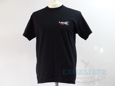 Lot 42 - A group of three crew clothing items...