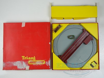 Lot 142 - An original TRI-ANG OO gauge motorised...