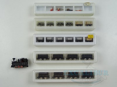 Lot 98 - A ROCO MINITRAINS HOe steam locomotive...