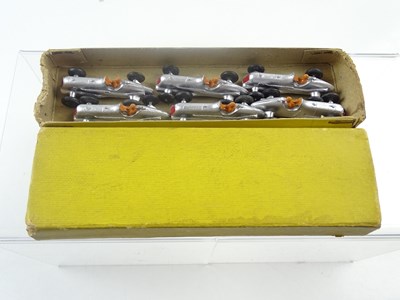 Lot 156 - A Trade Box of 6 No 35b Midget racers in...