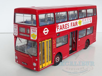 Lot 48 - A GILBOW 1:24 scale 99102 LT Daimler DMS bus,...