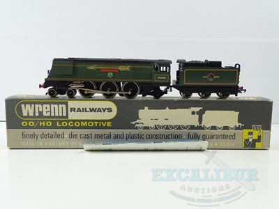 Lot 679 - A WRENN OO gauge W2266A Bulleid Pacific steam...