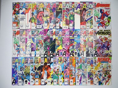 Lot 147 - AVENGERS (43 in Lot) - (1982/1986 - MARVEL) -...