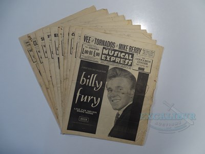 Lot 31 - A group of 10 NEW MUSICAL EXPRESS magazines -...