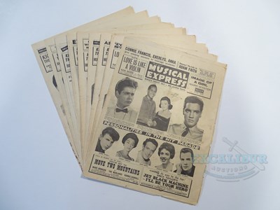 Lot 32 - A group of 9 NEW MUSICAL EXPRESS magazines -...