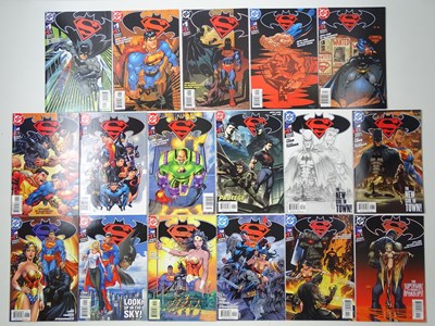 Lot 13 - SUPERMAN/BATMAN LOT - (17 in Lot) - (DC -...