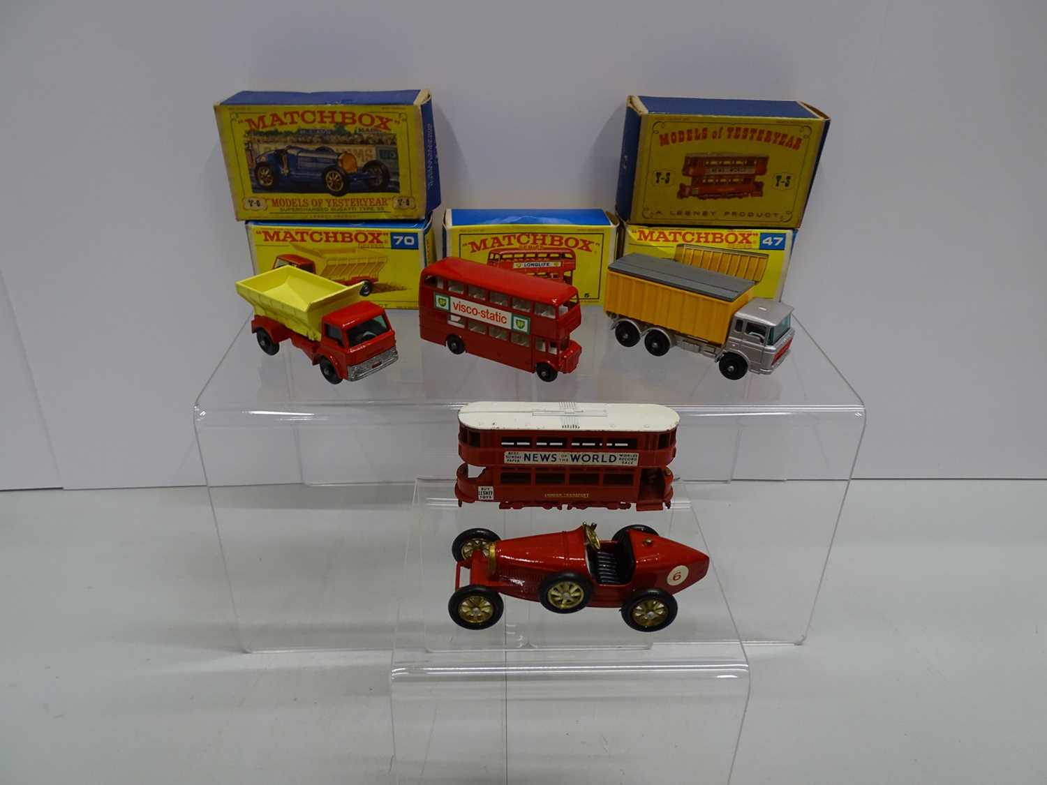 Lot 11 - A group of MATCHBOX 1:75 Series vehicles...