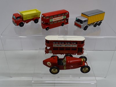 Lot 11 - A group of MATCHBOX 1:75 Series vehicles...