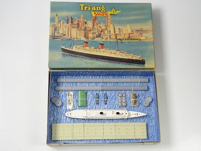 Lot 117 - A TRI-ANG MINIC SHIPS M891 Queen Elizabeth...