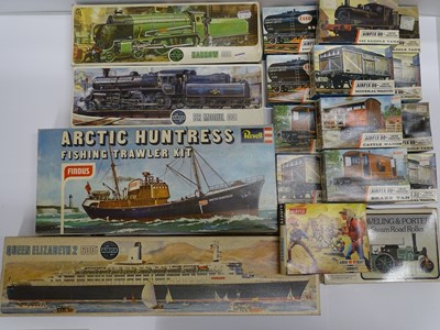 Lot 187 - A group of mostly OO scale unbuilt plastic...