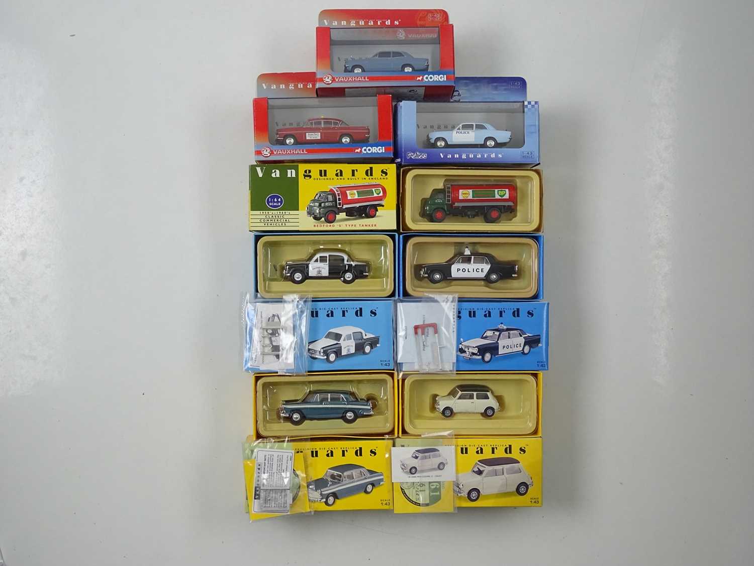 Lot 2 - A mixed group of diecast cars together with a...