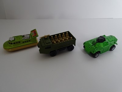 Lot 21 - A group of MATCHBOX military vehicles to...