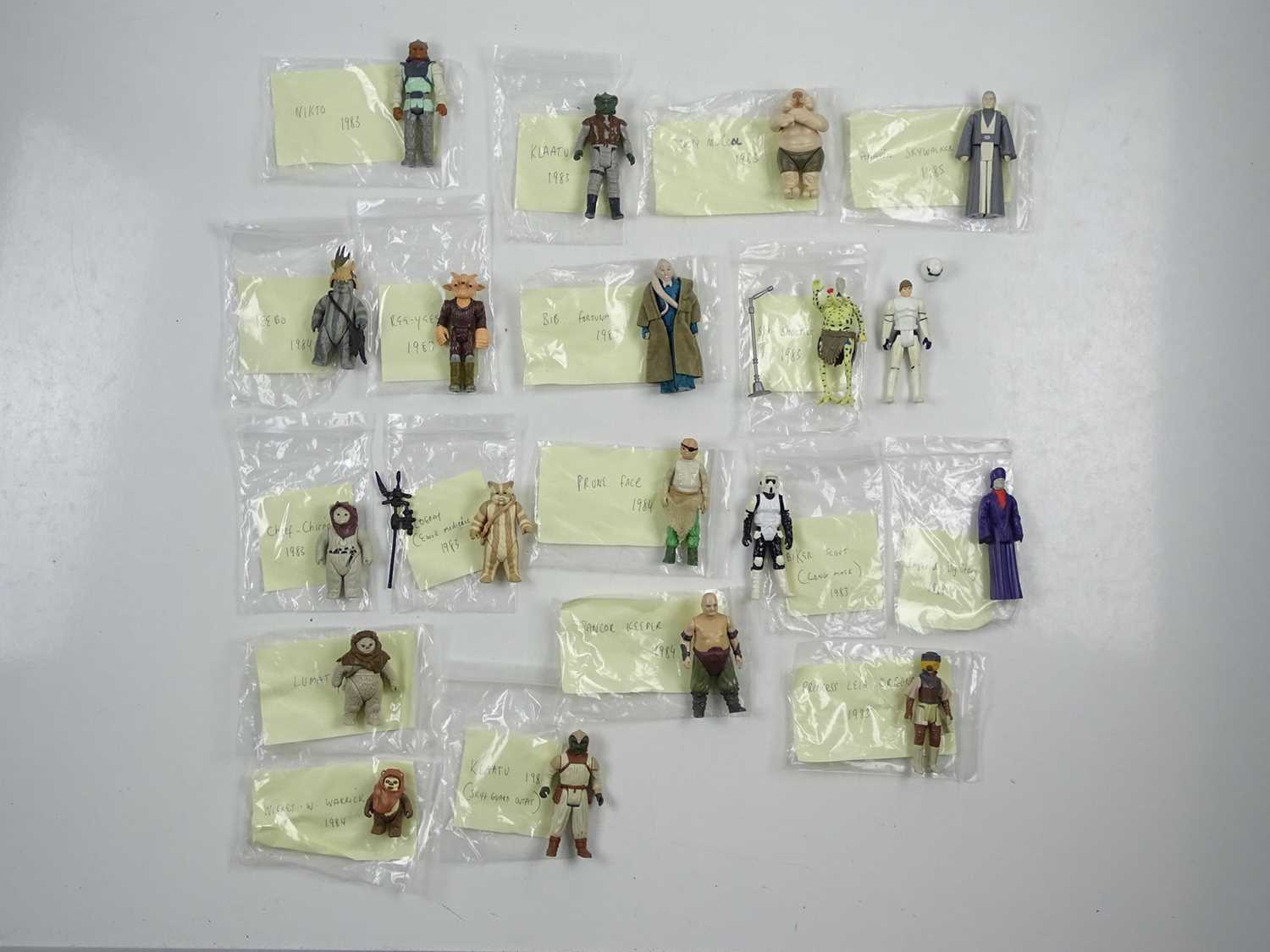 Lot 223 - A group of KENNER/PALITOY vintage 1980s loose...