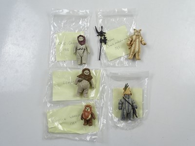 Lot 223 - A group of KENNER/PALITOY vintage 1980s loose...