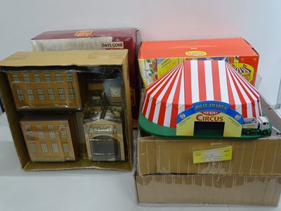 Lot 99 - A pair of LLEDO Days Gone sets comprising...