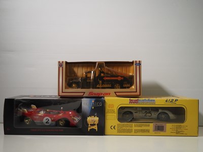 Lot 14 - A pair of 1:18 scale Ferrari racing cars by...