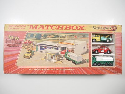 Lot 143 - A MATCHBOX G1 Service Station Superset,...