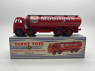 Lot 164 - A DINKY No 941 Foden (Type 2 cab) "Mobilgas"...