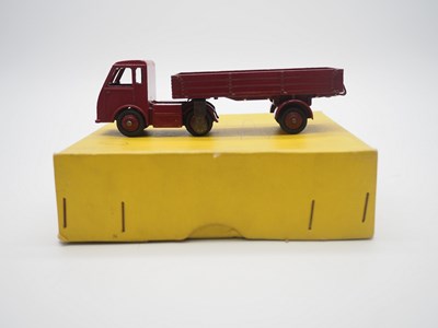 Lot 186 - A DINKY 30w trade pack Electric Articulated...