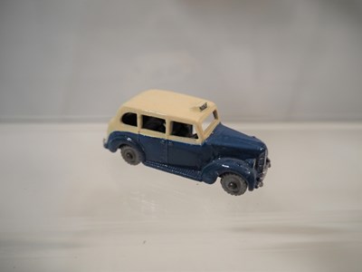 Lot 4 - A group of DUBLO DINKY cars comprising boxed...