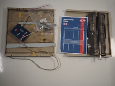 Lot 446 - A HELJAN 89002 OO gauge Transfer Table kit,...