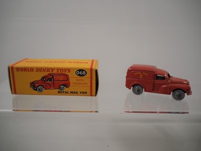 Lot 5 - A group of DUBLO DINKY vans comprising boxed...