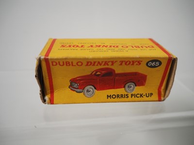 Lot 7 - A group of DUBLO DINKY vans comprising boxed...