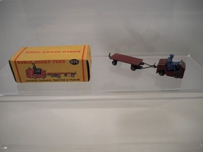 Lot 7 - A group of DUBLO DINKY vans comprising boxed...
