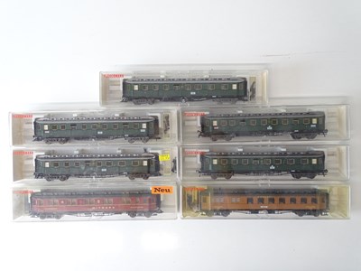 Lot 108 - A group of boxed German Outline HO Gauge...