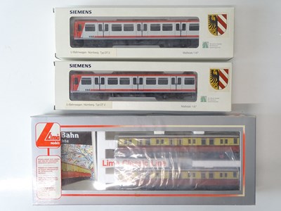 Lot 144 - A group of HO Gauge light rail units...