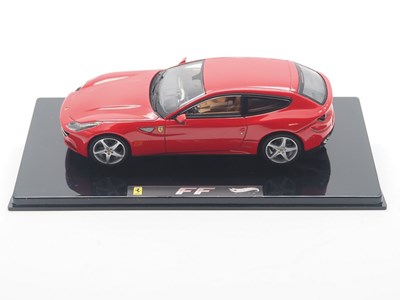 Lot 28 - A group of limited edition 1:43 scale models...