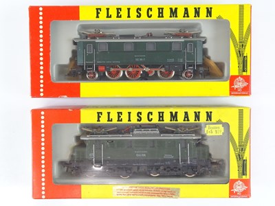Lot 211 - A pair of HO Gauge German Outline electric...