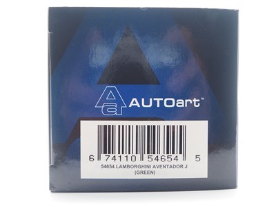 Lot 45 - A group of 1:43 scale models by AUTO ART,...