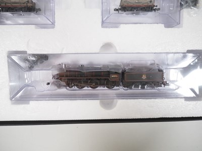 Lot 175 - A GRAHAM FARISH N gauge 370-090 'North Eastern...