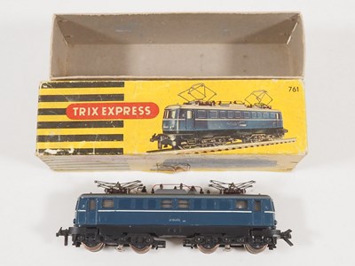 Lot 220 - A pair of TRIX EXPRESS HO gauge 3-rail DC...