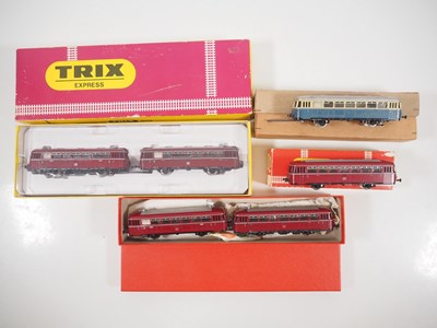 Lot 224 - A pair of TRIX EXPRESS HO gauge 3-rail DC...