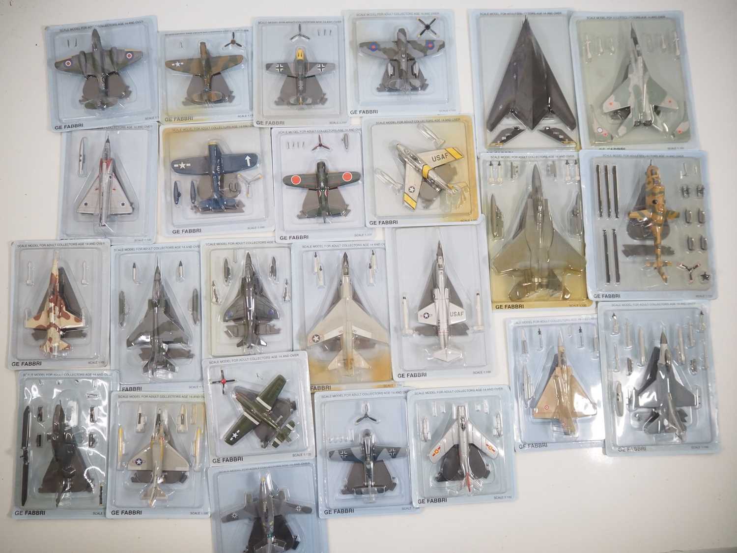 Lot 36 - A group of G E FABBRI 1:100 scale military...