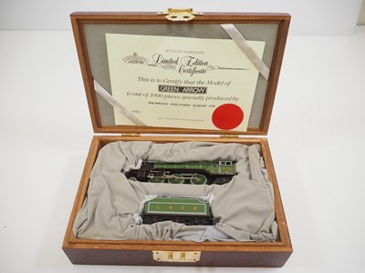 Lot 386 - A BACHMANN OO gauge 31-550 limited edition...